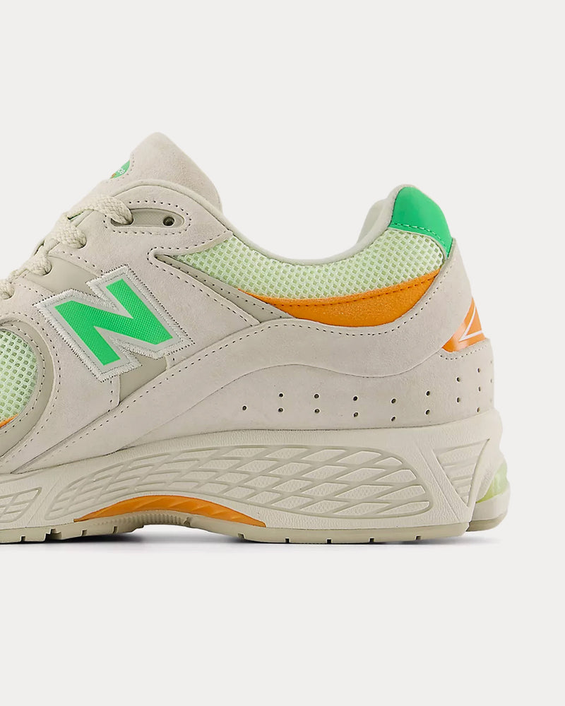 New Balance Unisex 2002r Linen / Green Apple / Sizzle Low  display picture 3