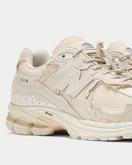 New Balance 2002rd Sandstone / Turtledove / Gold Metallic Low Top Sneakers - 6