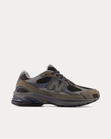 New Balance 2010 Tornado / Faded Black / Dark Metallic Silver Low Top Sneakers