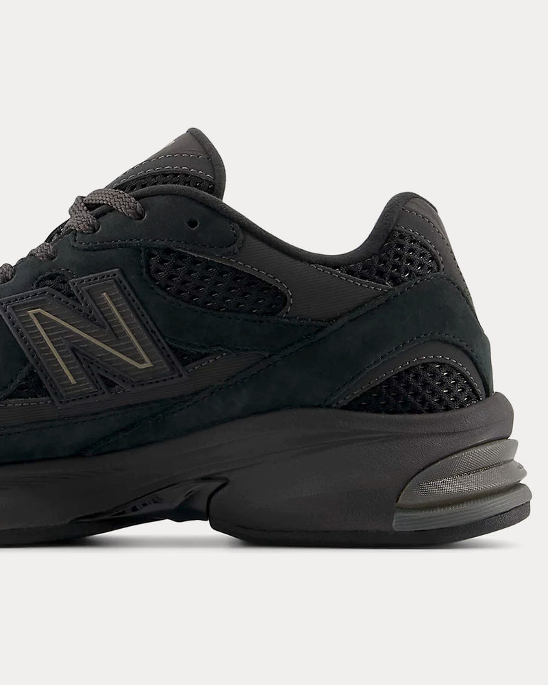 New Balance 2010 Black / Black Cement Low Top Sneakers - 5