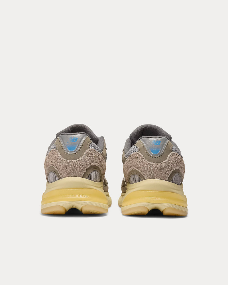New Balance Abzorb 2010 'Grey Days' Arid Stone / Raincloud / Calcium Low Top Sneakers - 4