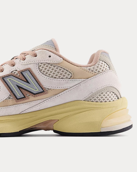 New Balance 2010 Linen / Desert Clay Low Top Sneakers - 5