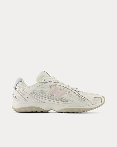 New Balance 204L Sea Salt / Stone Pink Low Top Sneakers
