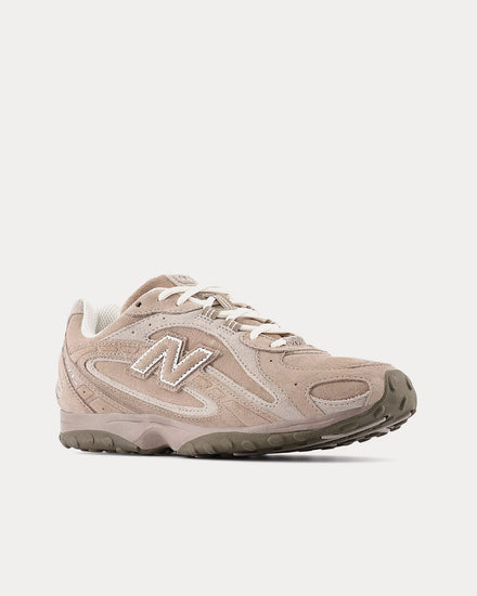 New Balance 204L Mushroom / Arid Stone Low Top Sneakers - 3