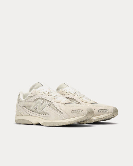 New Balance 204L Sea Salt / Linen Low Top Sneakers - 3