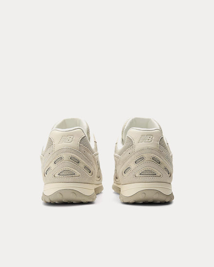 New Balance 204L Sea Salt / Linen Low Top Sneakers - 4