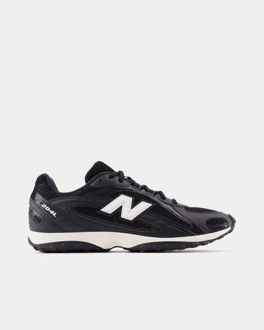 New Balance 204L Black / Sea Salt Low Top Sneakers