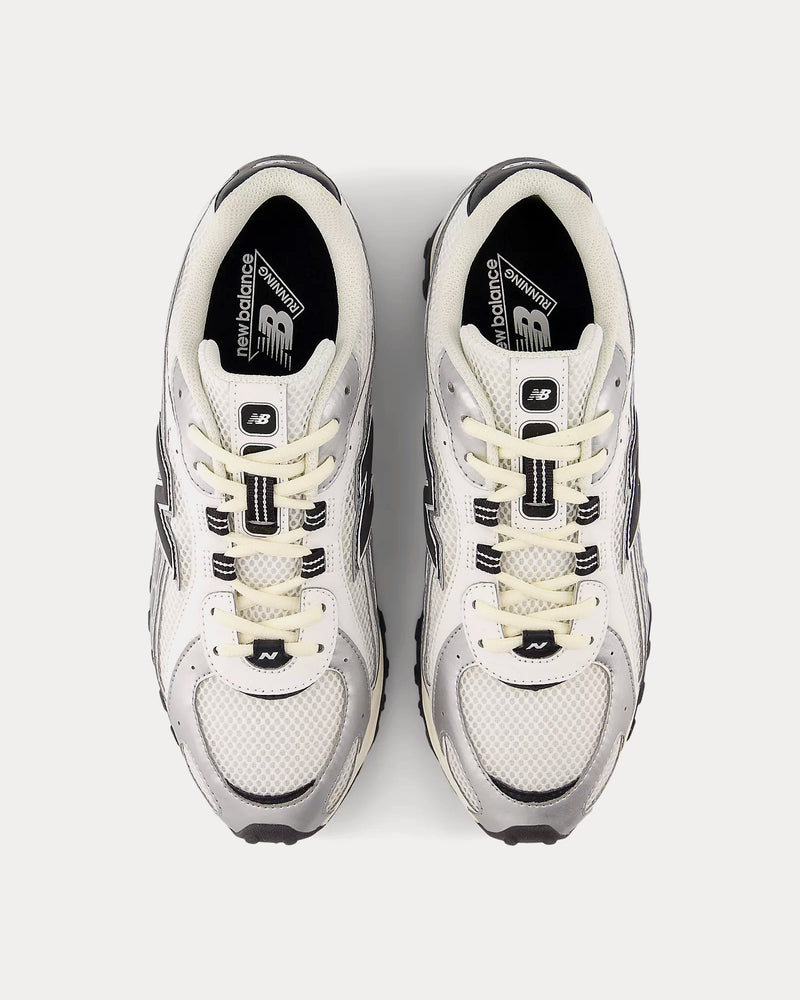 New Balance 204L Silver Metallic / Black Low Top Sneakers - 2