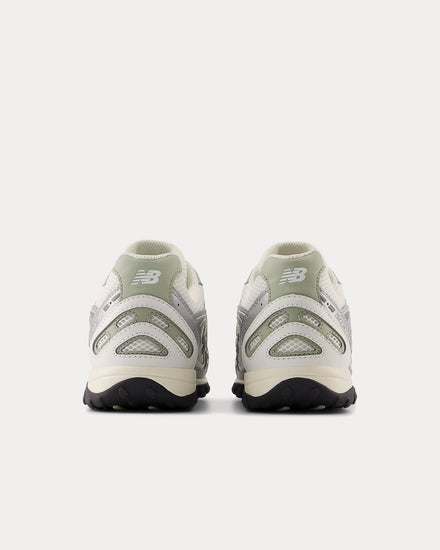 New Balance 204L Silver Metallic / Garter Snake Low Top Sneakers - 4