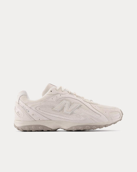 New Balance 204L Timberwolf / Linen Low Top Sneakers - 1