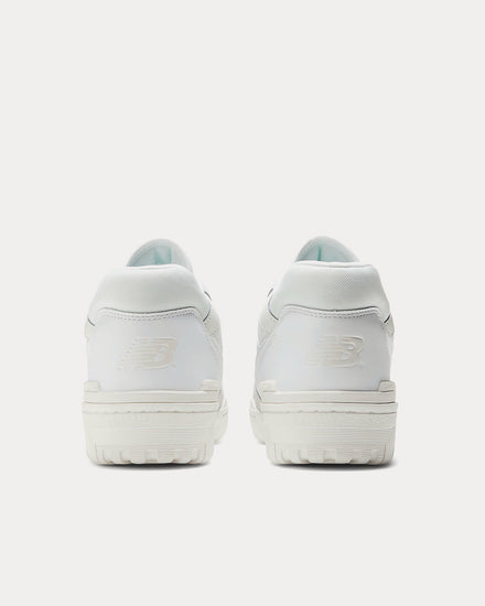 スニーカー NEW BALANCE '550' sneakers White Amazon.com | New Balance 550 Sneaker, White/Gum/White, 14.5