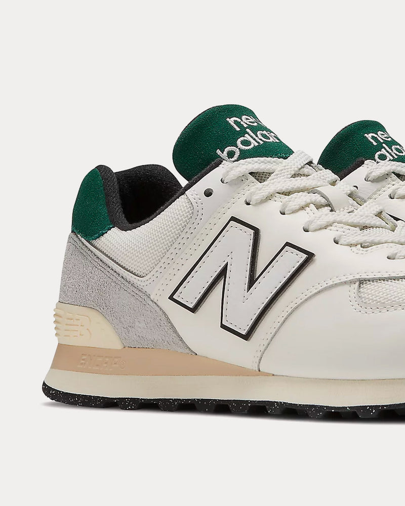 New Balance Unisex 574 White / Green Low Top Sneakers