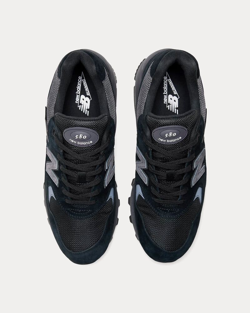 New Balance Men display picture 3