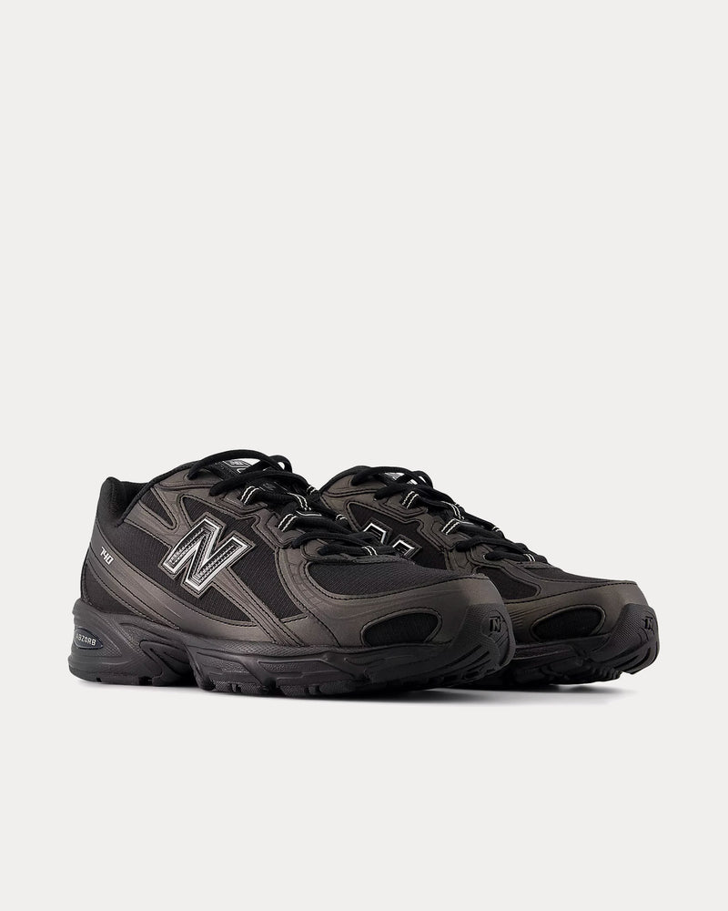 New Balance 740 Black / Silver Metallic Low Top Sneakers - 3