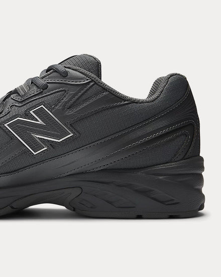 New Balance 740 Castlerock / Silver Metallic Low Top Sneakers - 5