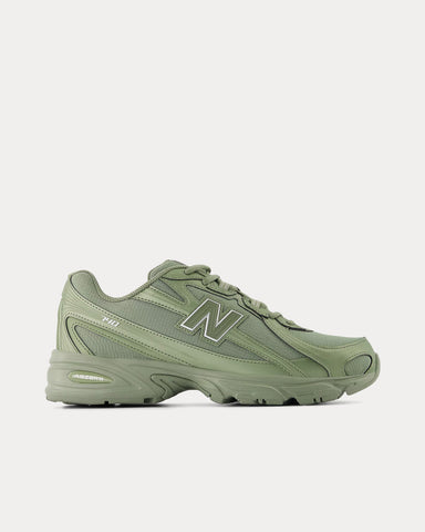 New Balance 740 Dark Olivine / Silver Metallic Low Top Sneakers