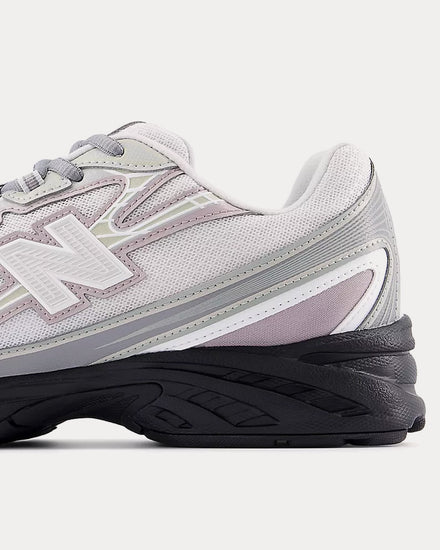 New Balance 740 Silver Metallic / Raincloud Low Top Sneakers - 5