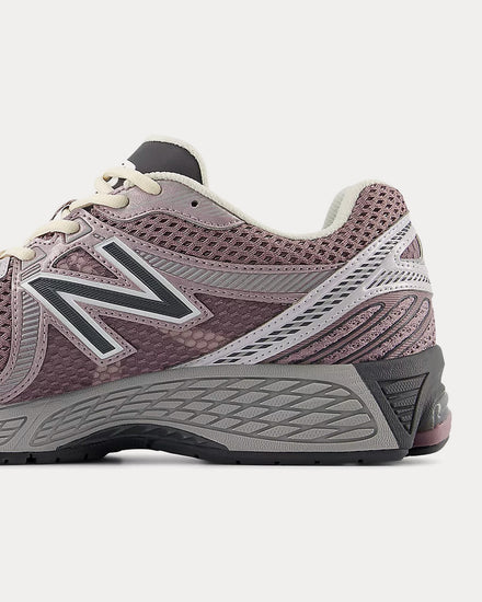 New Balance 860V2 Ice Wine / Magnet / Raincloud Low Top Sneakers - 4