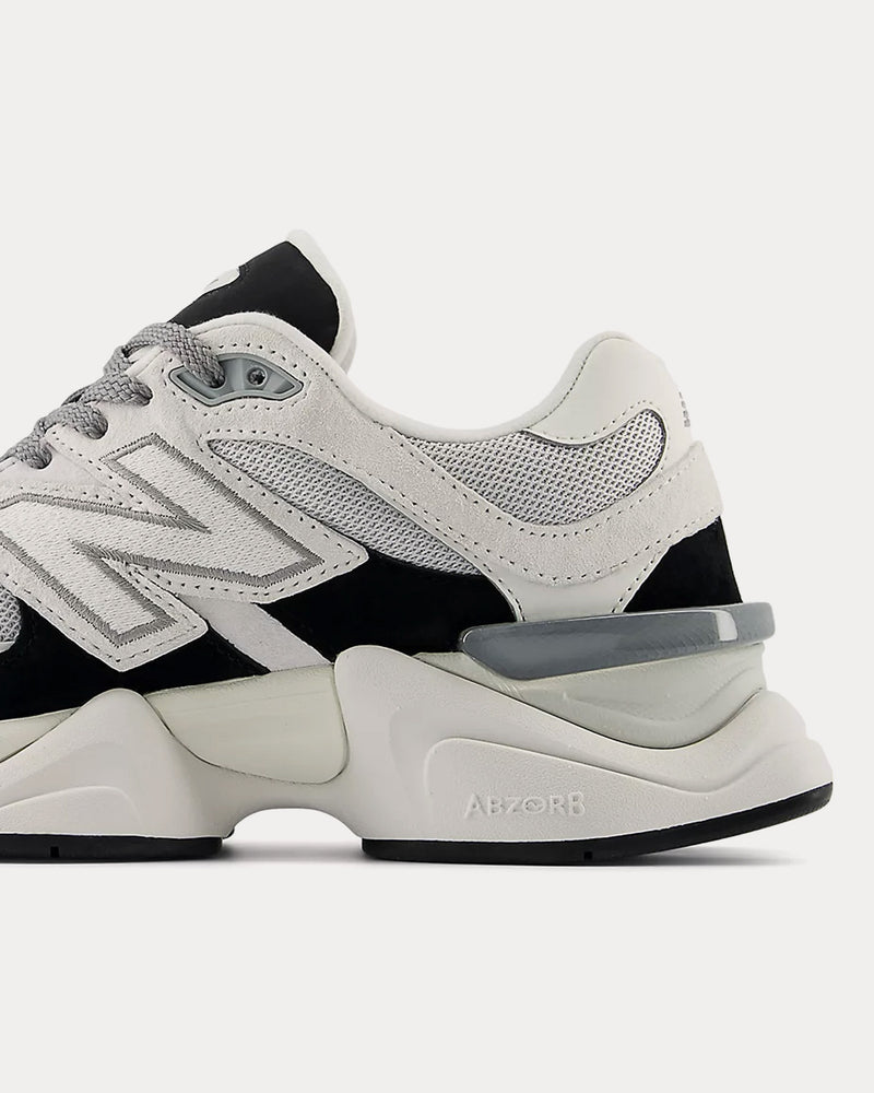 New Balance 9060 Black / Reflection Low Top Sneakers - 5