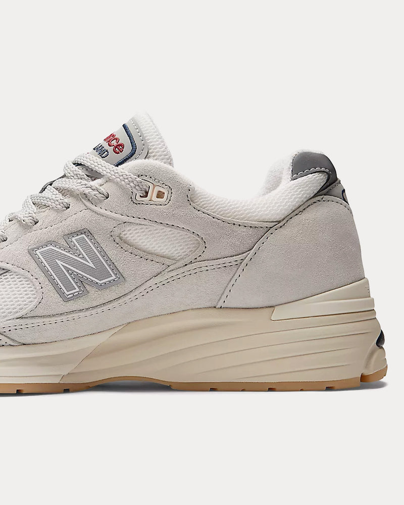スニーカー New Balance 991v2 Made in UK Off White Blanc De Blanc The New Balance 991v2 'Off White' is a very British sneaker