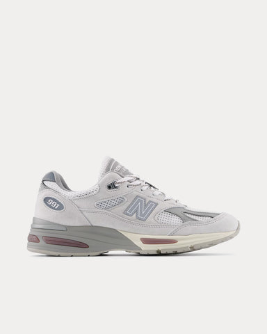 New Balance MADE in UK 991v2 Wind Chime / Brilliant White / Flint Grey Low Top Sneakers