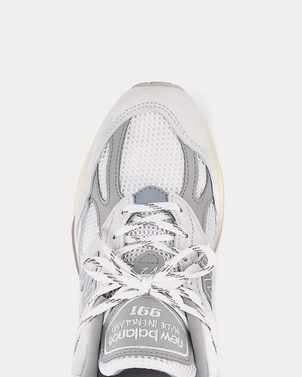 New Balance MADE in UK 991v2 Wind Chime / Brilliant White / Flint Grey Low Top Sneakers - 6