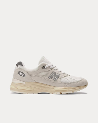 New Balance MADE in UK 991v2 Wind Chime / White / Frozen Dew Low Top Sneakers