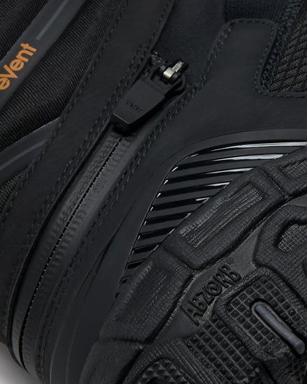 New Balance TDS Niobium C1 Black / Magnet / White Boots - 5