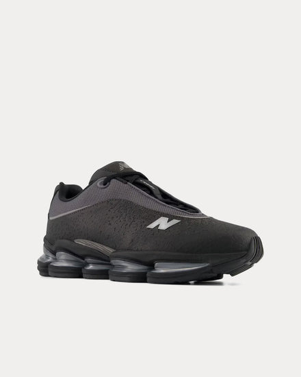 New Balance 2000 Sleek Black Low Top Sneakers - 3