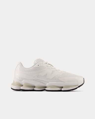 New Balance Abzorb 2000 White Low Top Sneakers