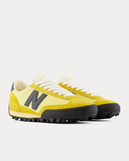 New Balance Gator Run Apollo Gold / Black Low Top Sneakers - 4