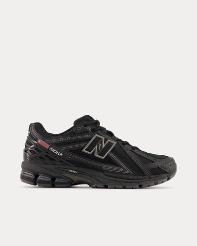 New Balance 1906r Black / Silver Metallic Low Top Sneakers