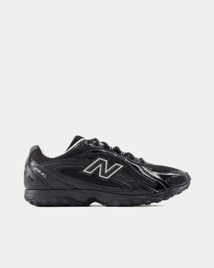 New Balance 204L Black / Timberwolf Low Top Sneakers - 1