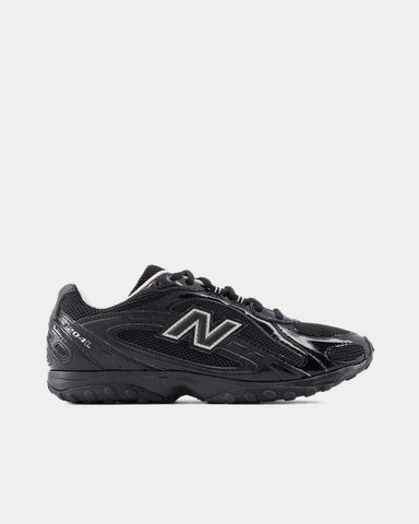 New Balance 204L Black / Timberwolf Low Top Sneakers
