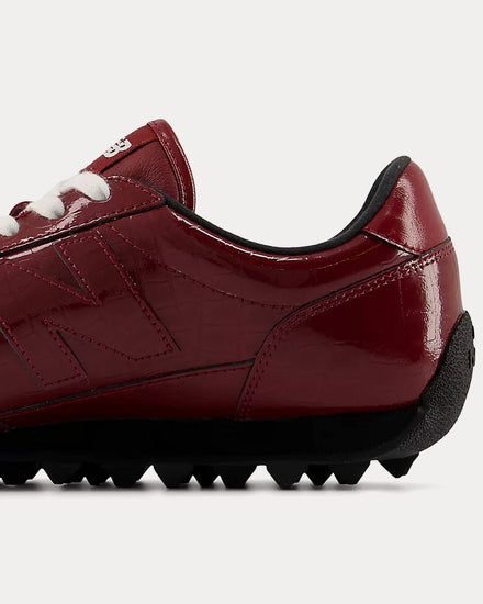 New Balance Gator Run Shadow Red / Black Low Top Sneakers - 5