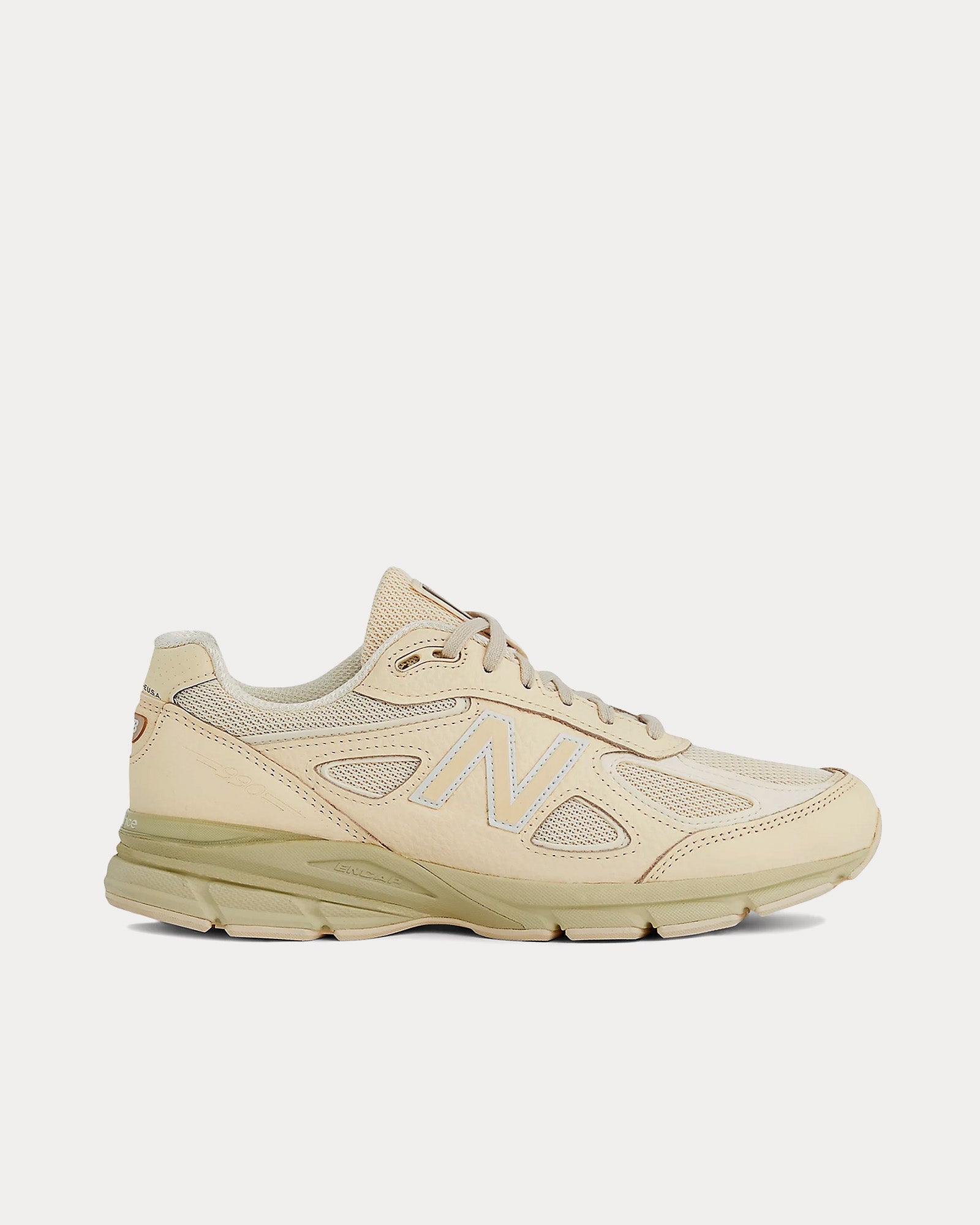 New Balance Unisex Made in USA 990v4 Macadamia Nut / Morel Low Top New Balance Unisex Made in USA 990v4 Macadamia Nut / Morel Low Top