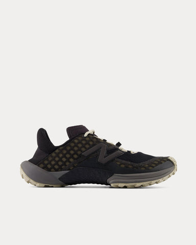 New Balance MT10 Black Low Top Sneakers