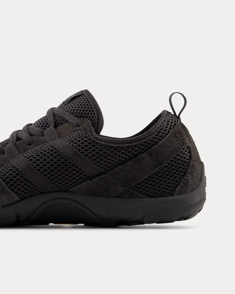 New Balance MT10 Black / Castlerock Low Top Sneakers - 5