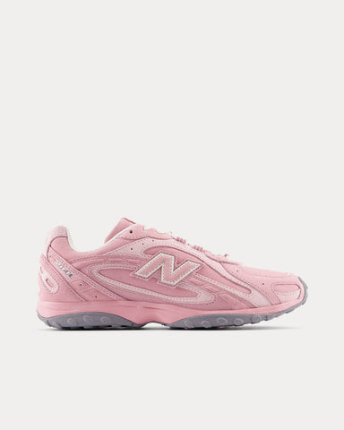 New Balance 204L Pastel Pink / Grey Matter Low Top Sneakers