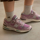 New Balance 'Made in UK 991v2 Retro Pop' Sneakers