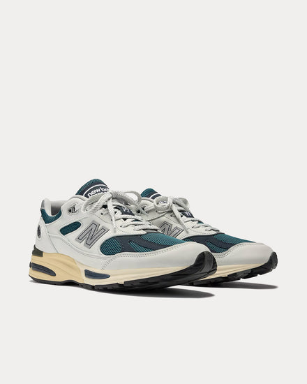 New Balance MADE in UK 991v2 Grey / Balsam / Total Eclipse Low Top Sneakers - 3