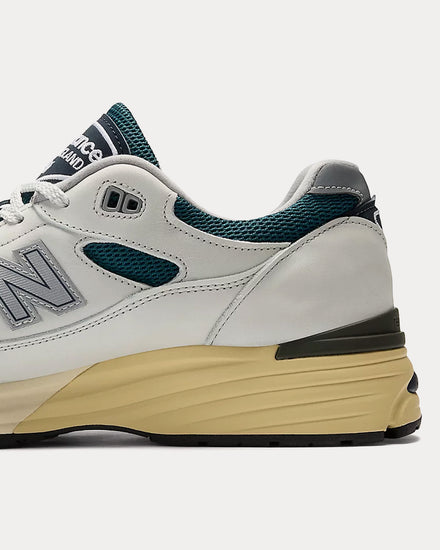 New Balance MADE in UK 991v2 Grey / Balsam / Total Eclipse Low Top Sneakers - 6