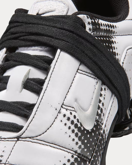Nike Total 90 Shox Magia White / Black Low Top Sneakers - 6