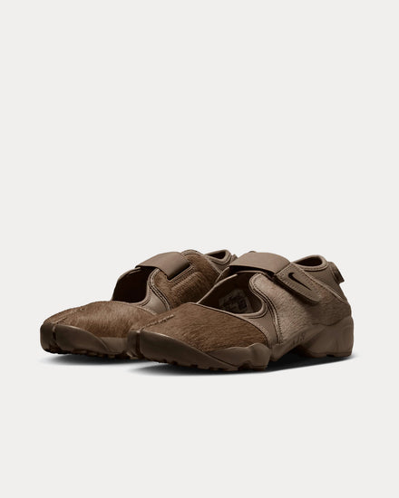 Nike Women's Air Rift Dark Driftwood / Black Sandals