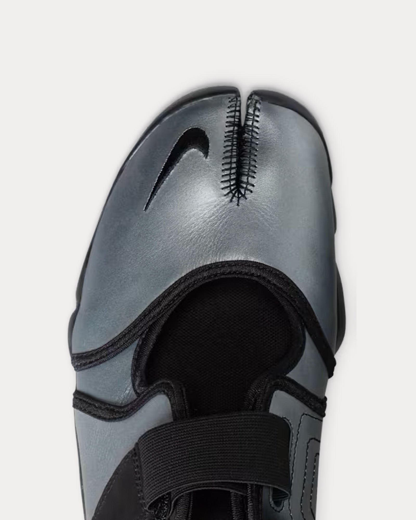 Nike Women's Air Rift Leather Metallic Silver / Black Slip On Sneakers