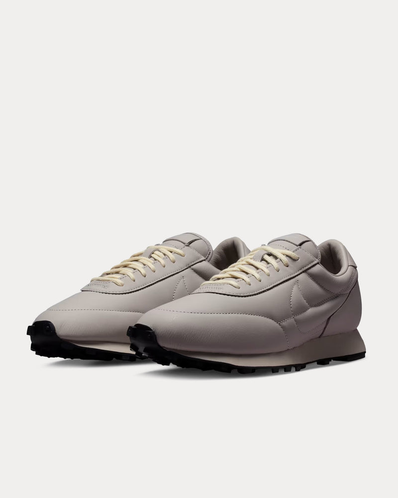 Nike Daybreak Moon Particle / Light Bone Low Top Sneakers - 3
