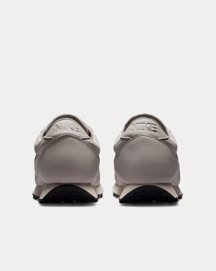 Nike Daybreak Moon Particle / Light Bone Low Top Sneakers - 4