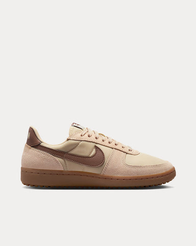 Nike Field General Beach / Gum Dark Brown / Cacao Wow Low Top Sneakers