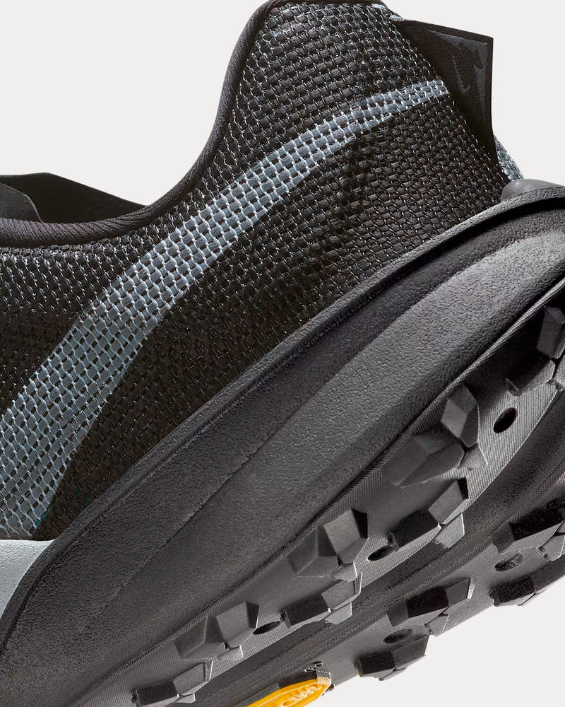 Nike Kiger 10 Black / White / Cool Grey / White Running Shoes - 5