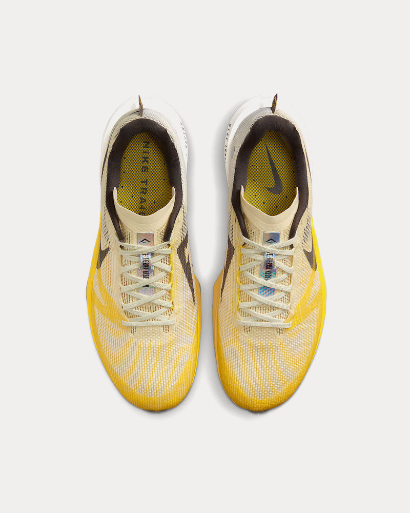 Nike Kiger 10 Alabaster / Lightning / Saturn Gold / Medium Ash Running Shoes - 2